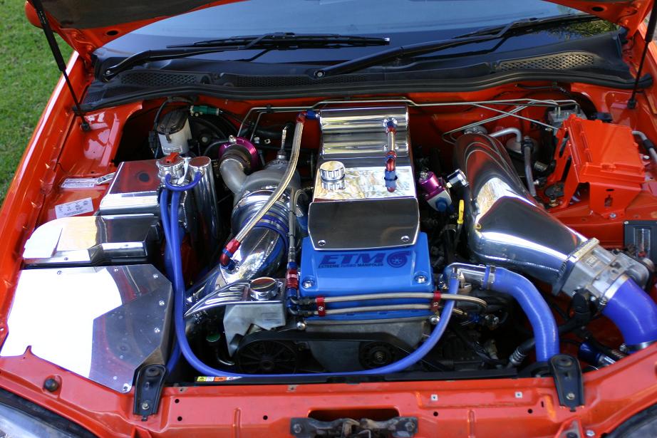 leighs xr6 engine bay 30%.JPG