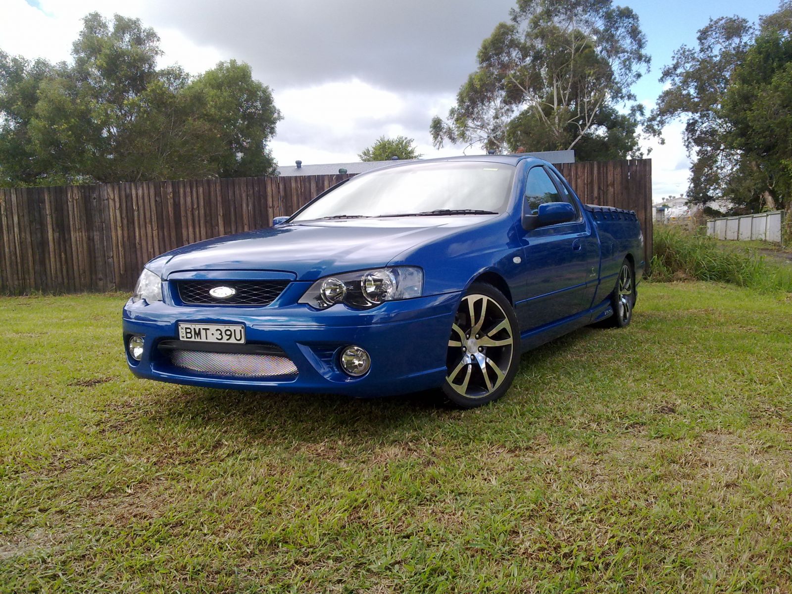 XR6 (3)